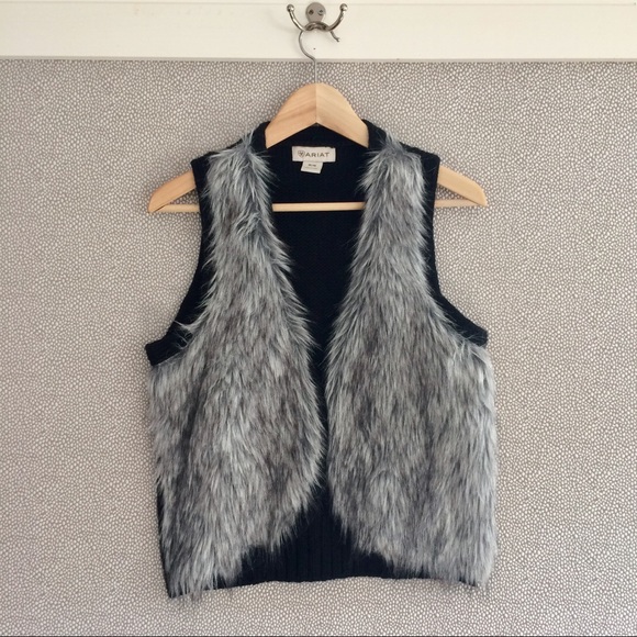Ariat Sweaters - M Ariat Fur Trim Black Sweater Vest